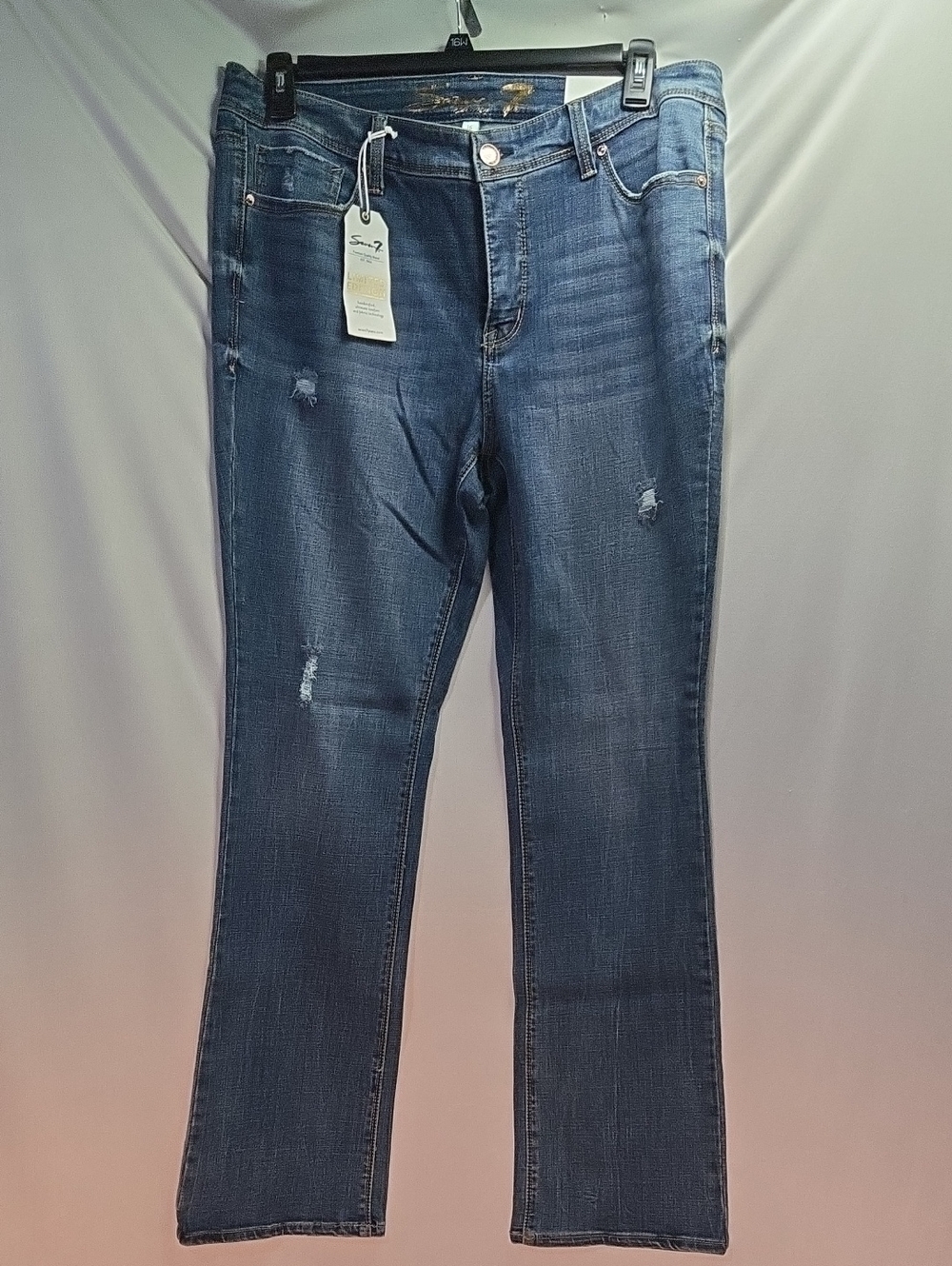 NWT Plus Women's Distressed Boot-cut Jeans by Seven